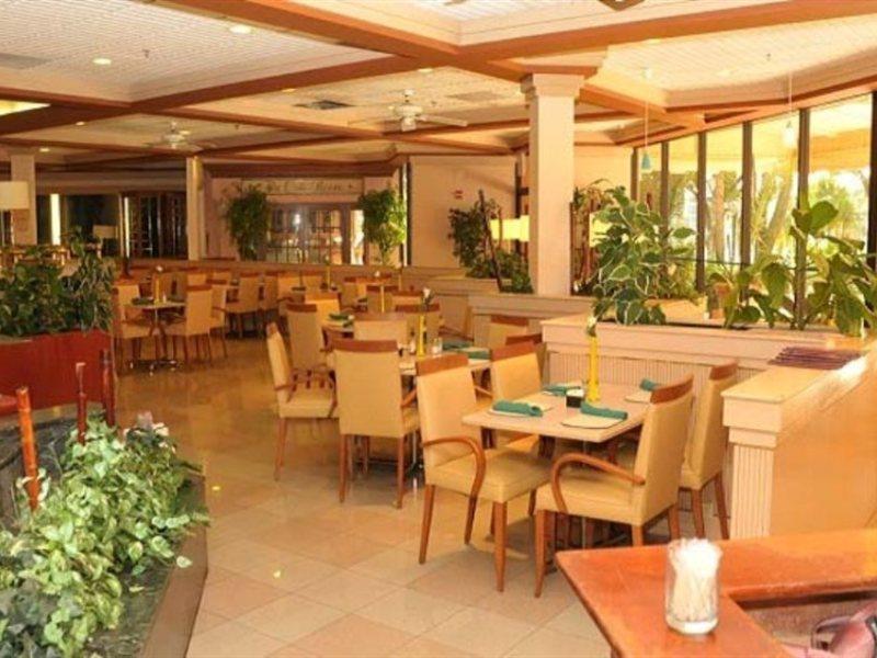 Chateau Mar Golf Resort, Trademark Collection By Wyndham Lauderhill Ngoại thất bức ảnh